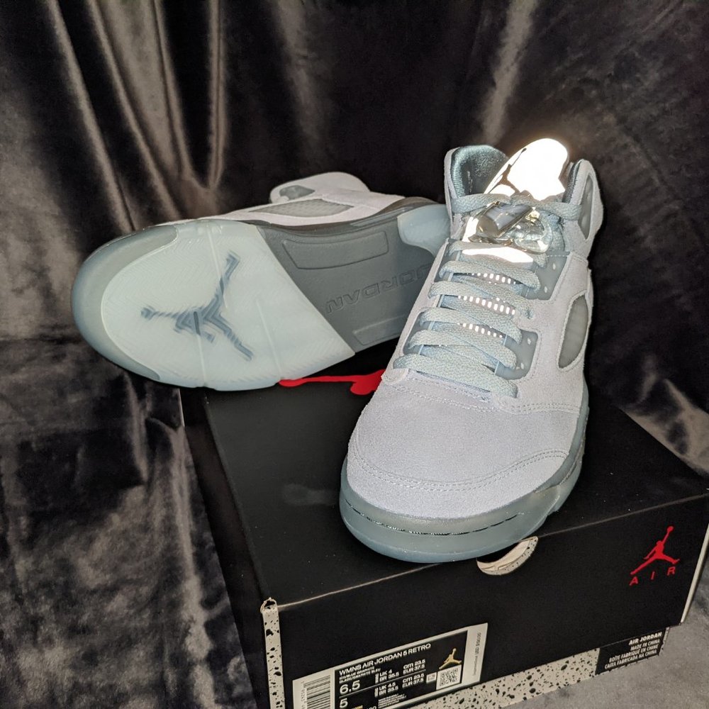 Jordan 5 Retro - Bluebirds (W) 6.5 - NEW - Picture 2 of 6